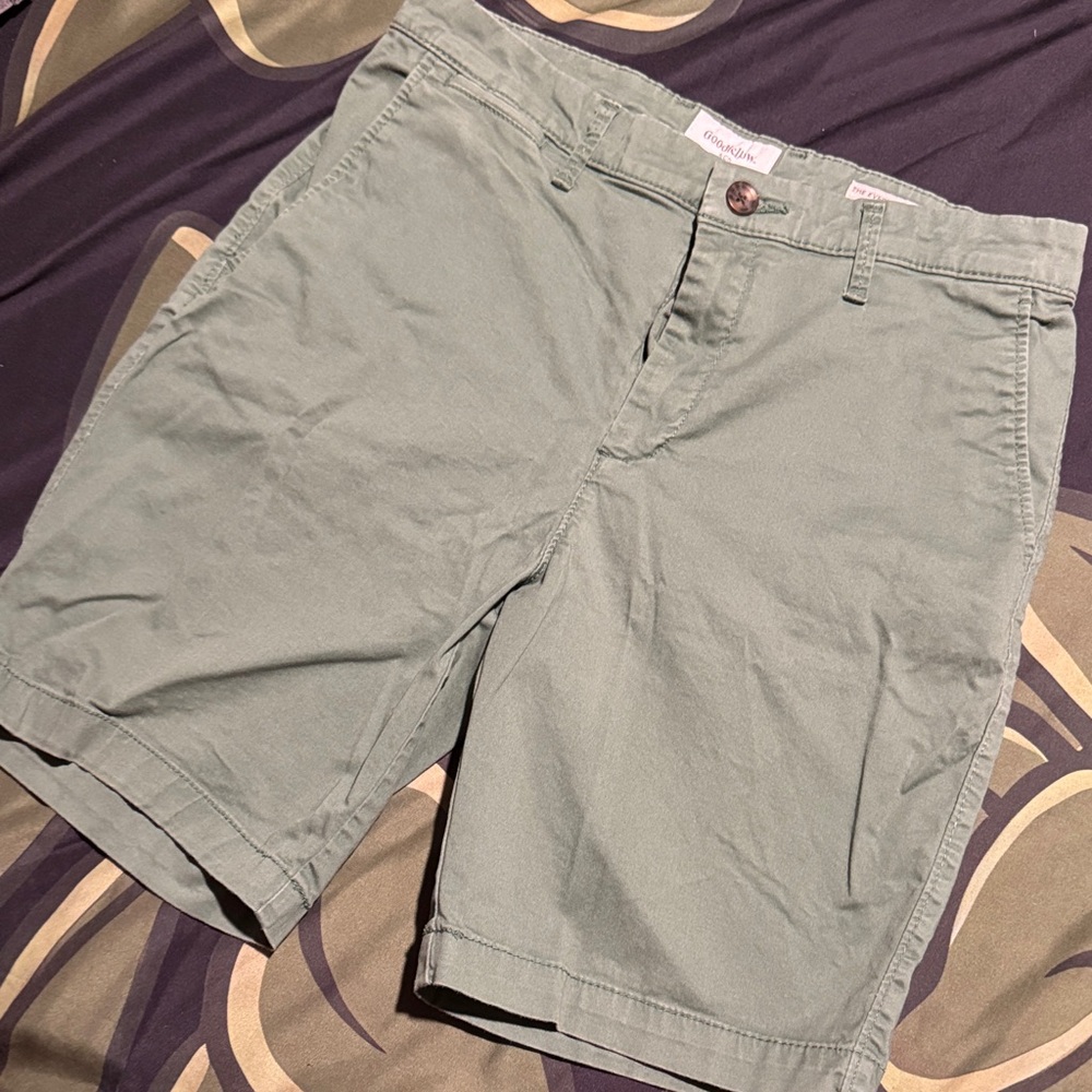 Goodfellow & Co Sage Green Flat Front Shorts